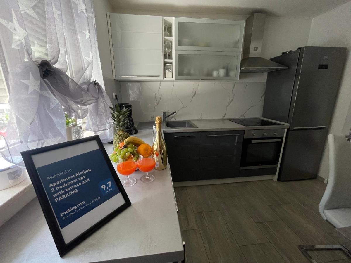 Apartment Matijas, 3 Bedroom Apt With Terrace And Parking Split Exterior foto